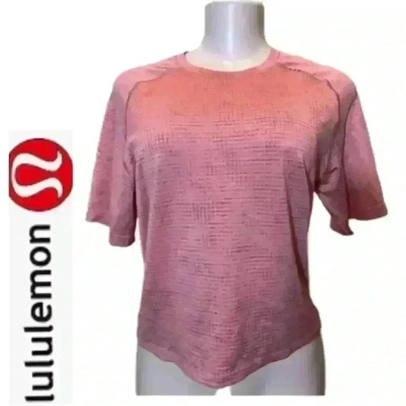 lululemon athletica Tops - LULULEMON ATLÉTICA TOPS